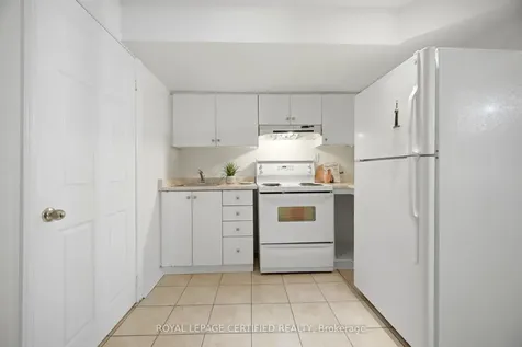 3302 Stoney Crescent Mississauga ON L5M 0N5
