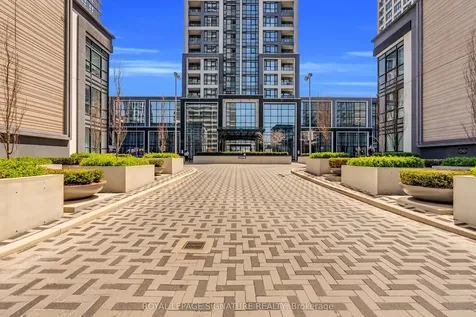 7 Mabelle Avenue Toronto ON M9A 4X7