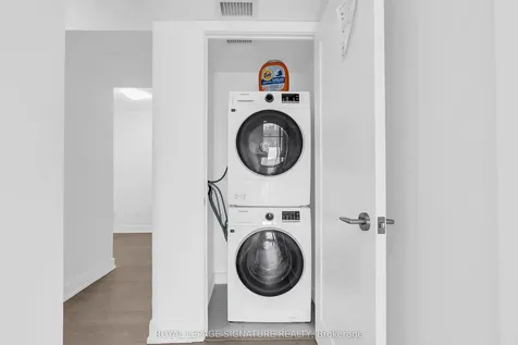 7 Mabelle Avenue Toronto ON M9A 4X7