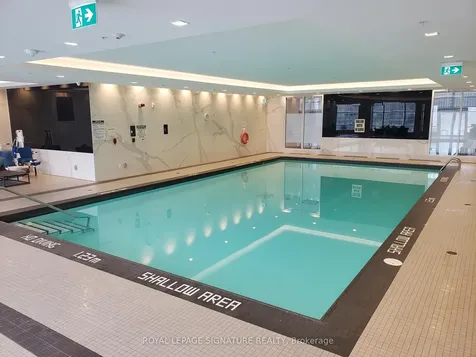 7 Mabelle Avenue Toronto ON M9A 4X7