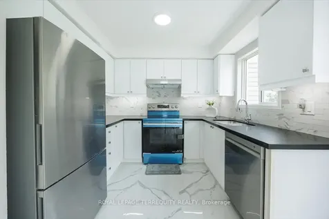 5030 Heatherleigh Avenue Mississauga ON L5V 2G7