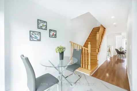 5030 Heatherleigh Avenue Mississauga ON L5V 2G7