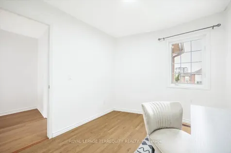 5030 Heatherleigh Avenue Mississauga ON L5V 2G7