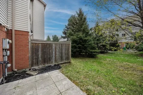 5030 Heatherleigh Avenue Mississauga ON L5V 2G7