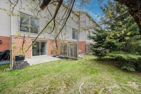 5030 Heatherleigh Avenue Mississauga ON L5V 2G7