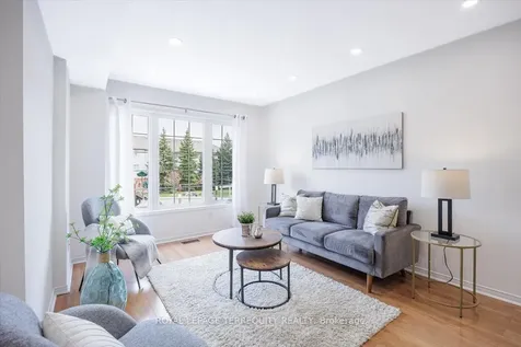 5030 Heatherleigh Avenue Mississauga ON L5V 2G7