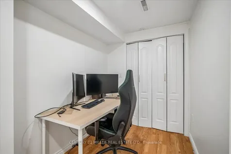 421 Levanna Lane Oakville ON L6H 6B8