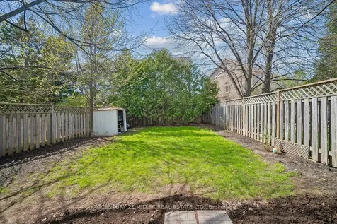 421 Levanna Lane Oakville ON L6H 6B8