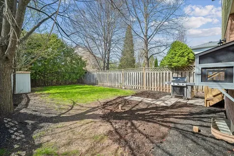 421 Levanna Lane Oakville ON L6H 6B8