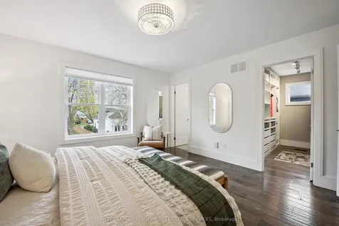 518 Hager Avenue Burlington ON L7S 1P3