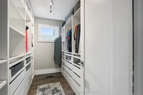518 Hager Avenue Burlington ON L7S 1P3