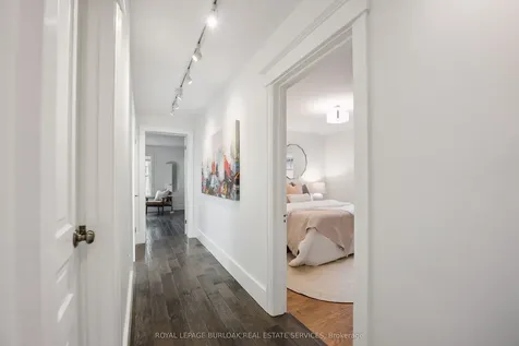 518 Hager Avenue Burlington ON L7S 1P3