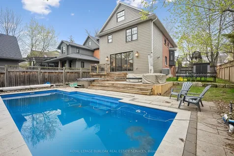 518 Hager Avenue Burlington ON L7S 1P3