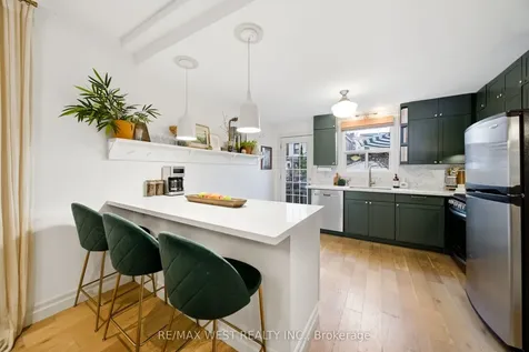 5 Norval Street Toronto ON M6N 3Z1