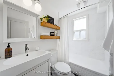 5 Norval Street Toronto ON M6N 3Z1