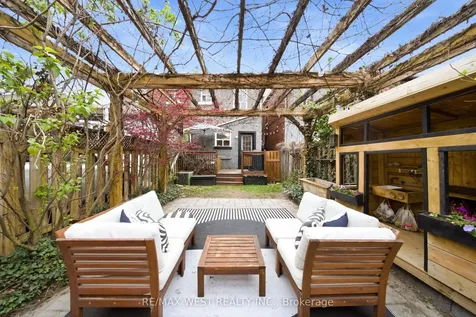 5 Norval Street Toronto ON M6N 3Z1