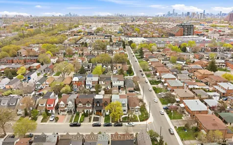 5 Norval Street Toronto ON M6N 3Z1