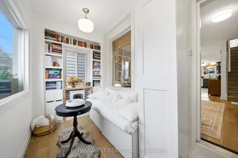 5 Norval Street Toronto ON M6N 3Z1