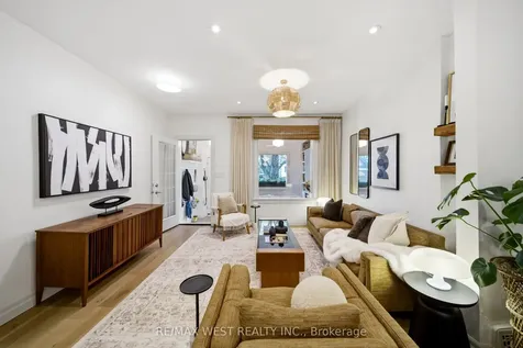 5 Norval Street Toronto ON M6N 3Z1