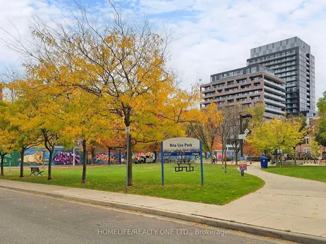 38 Joe Shuster Way Toronto ON M6K 0A5