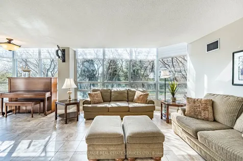 310 Mill Street S Brampton ON L6Y 3B1