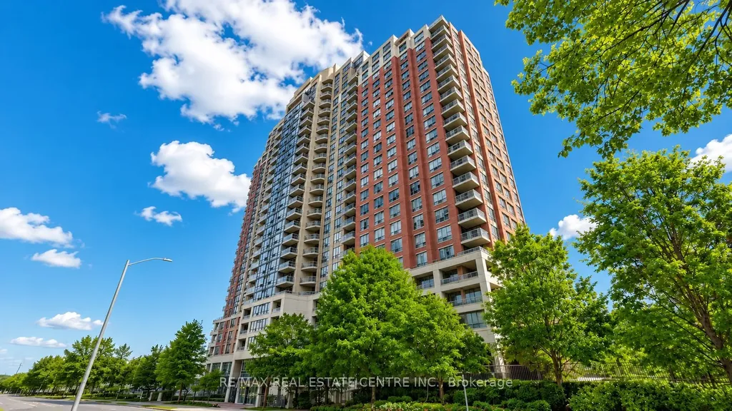 156 Enfield Place Mississauga ON L5B 4L8