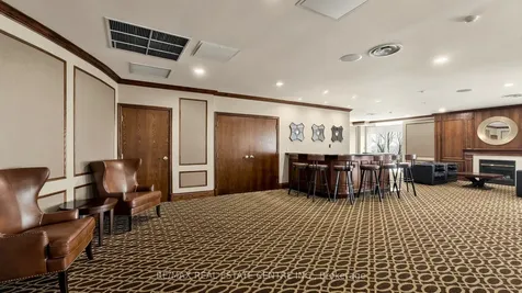 156 Enfield Place Mississauga ON L5B 4L8