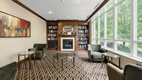 156 Enfield Place Mississauga ON L5B 4L8
