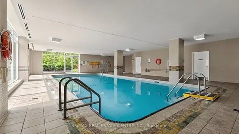 156 Enfield Place Mississauga ON L5B 4L8