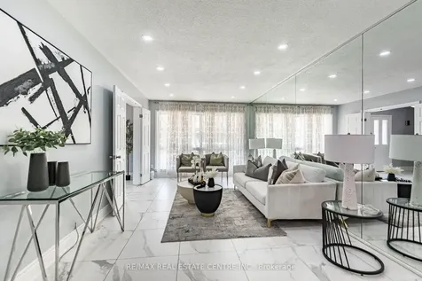 20 Earnscliffe Circle Brampton ON L6T 2B2