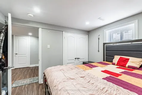 20 Earnscliffe Circle Brampton ON L6T 2B2