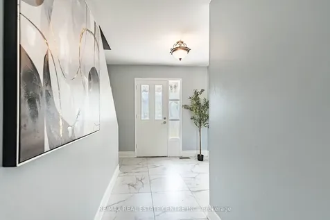 20 Earnscliffe Circle Brampton ON L6T 2B2