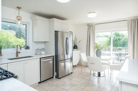 12 Kingsley Road Halton Hills ON L7J 2Z5