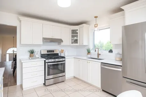 12 Kingsley Road Halton Hills ON L7J 2Z5