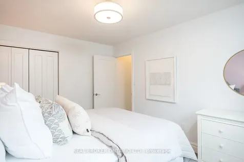 12 Kingsley Road Halton Hills ON L7J 2Z5