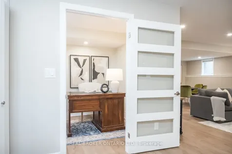 12 Kingsley Road Halton Hills ON L7J 2Z5