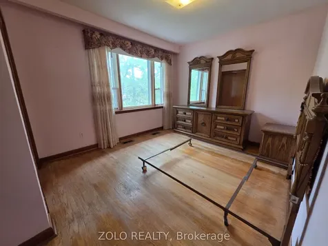 64 Prescott Avenue Toronto ON M6N 3G5