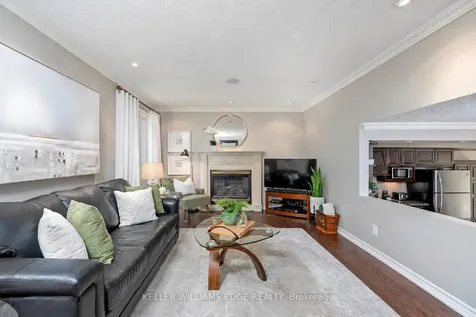 2100 Worthington Drive Oakville ON L6L 1E3