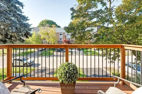 2100 Worthington Drive Oakville ON L6L 1E3