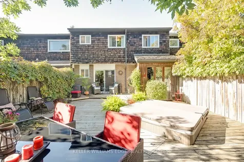 2100 Worthington Drive Oakville ON L6L 1E3