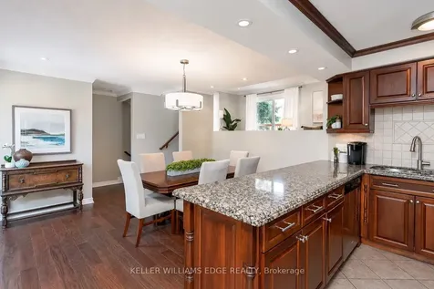 2100 Worthington Drive Oakville ON L6L 1E3