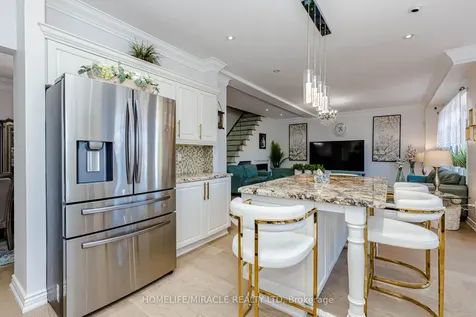 3339 Crompton Crescent Mississauga ON L5B 4C7