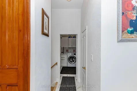 3339 Crompton Crescent Mississauga ON L5B 4C7