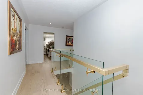 3339 Crompton Crescent Mississauga ON L5B 4C7