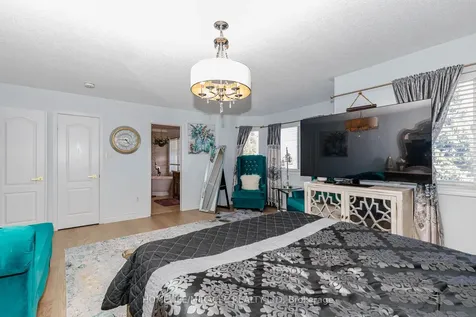3339 Crompton Crescent Mississauga ON L5B 4C7