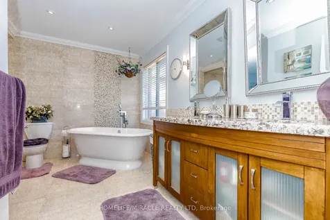 3339 Crompton Crescent Mississauga ON L5B 4C7