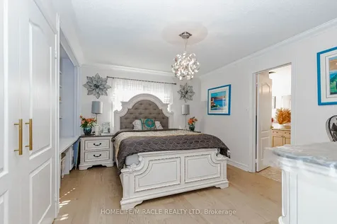 3339 Crompton Crescent Mississauga ON L5B 4C7