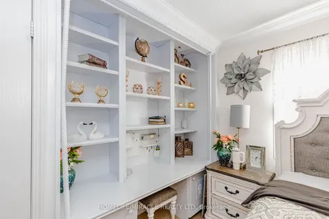 3339 Crompton Crescent Mississauga ON L5B 4C7