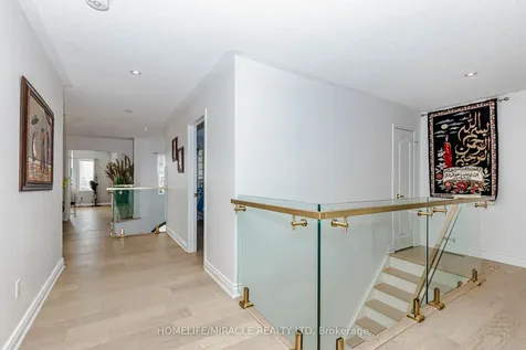 3339 Crompton Crescent Mississauga ON L5B 4C7