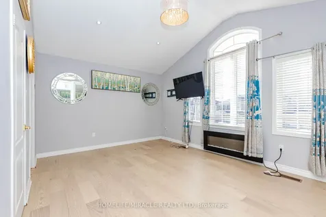 3339 Crompton Crescent Mississauga ON L5B 4C7